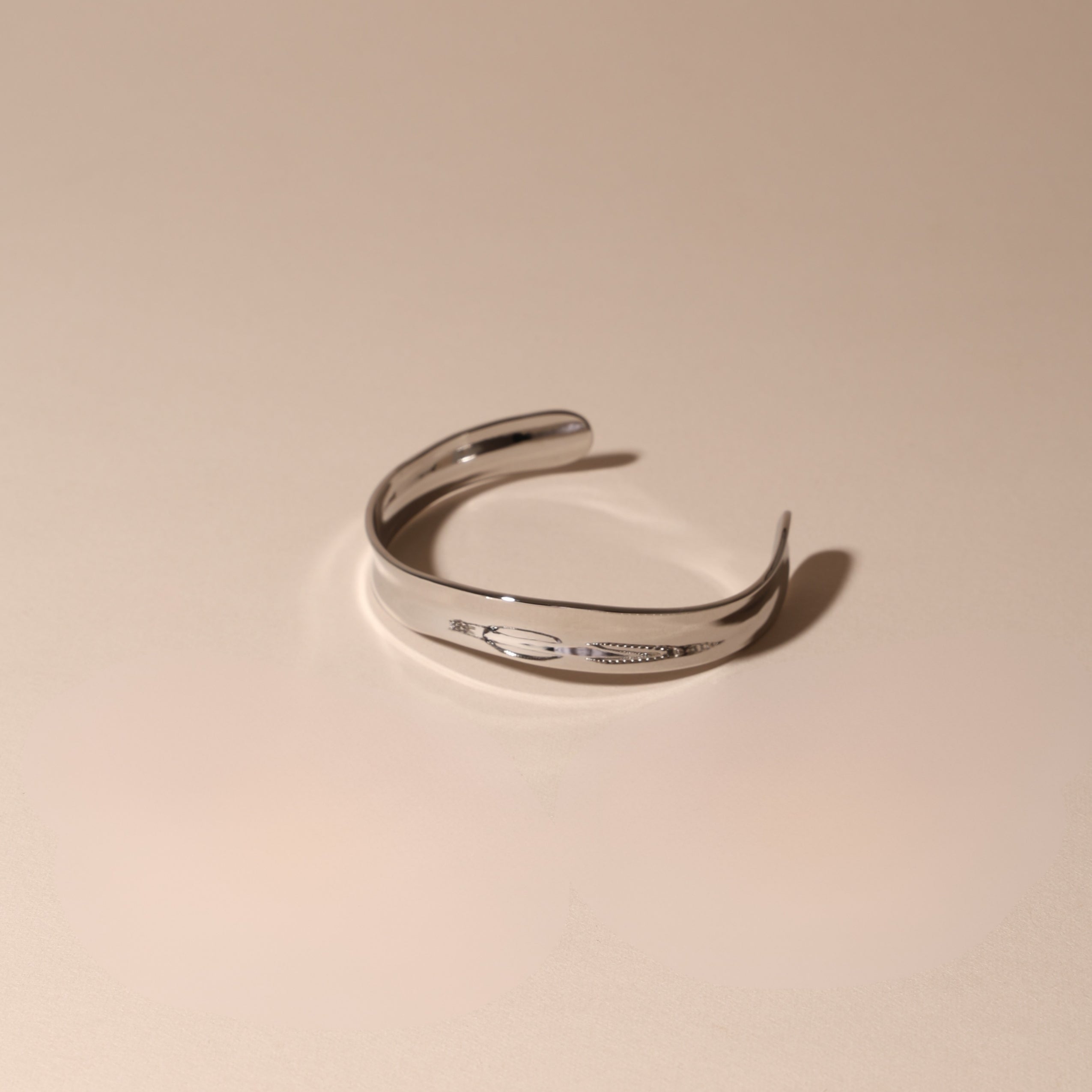 Sol Cuff